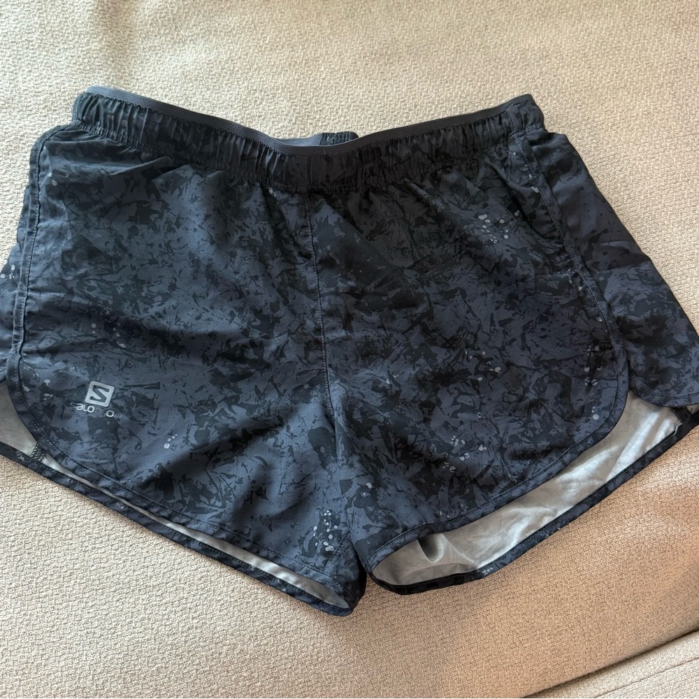 Salomon Black Patterned Women's Athletic Shorts